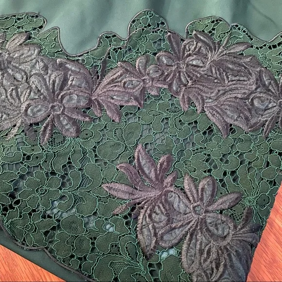 Emerald Lace Long Sleeve Dress Size 8 - Picture 3 of 9